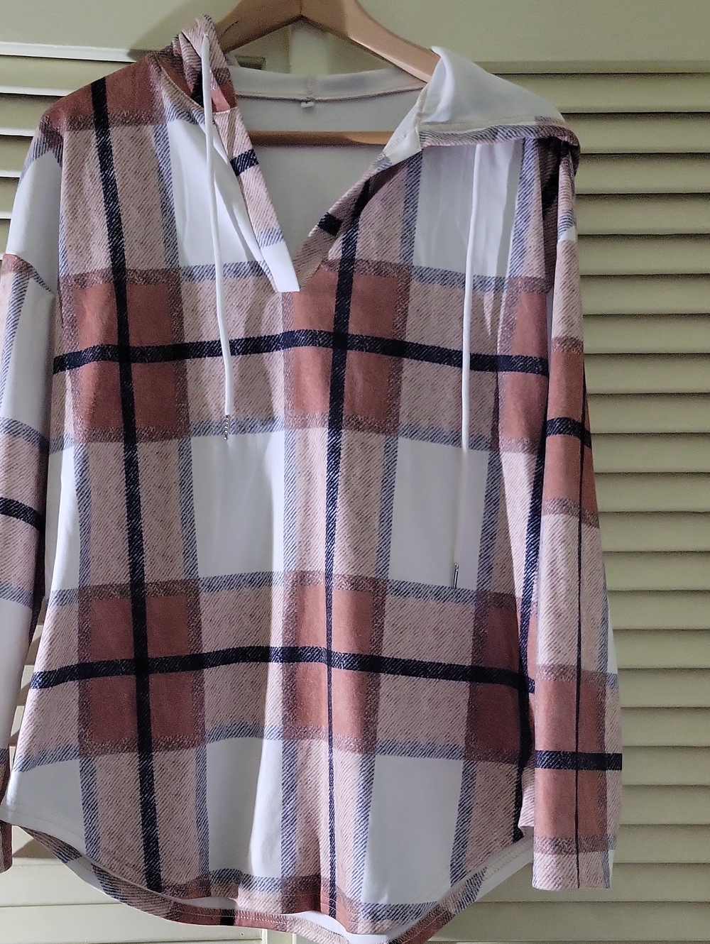 Plaid Hooded Pullover - White Black and Brown